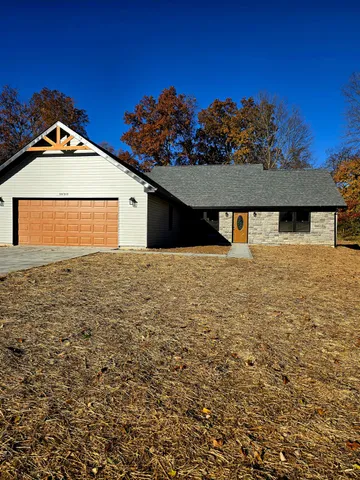 $340,000 | 10311 Liana Drive, Dillsboro, IN 47018