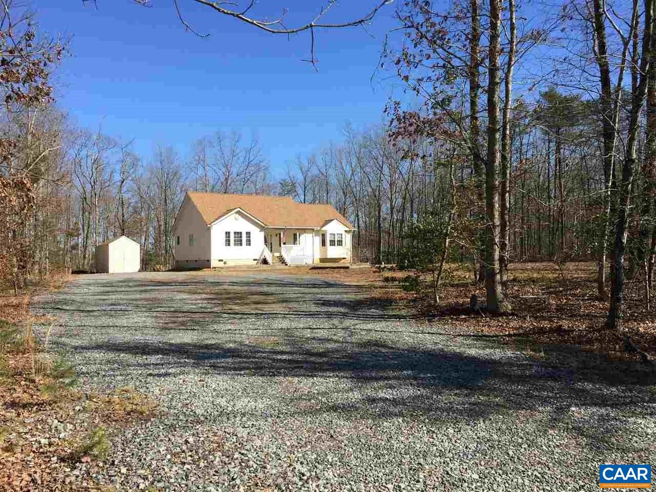 550 Walnut Shade Road Louisa, VA 23093 - Photo 3 of 28 a view of a back yard