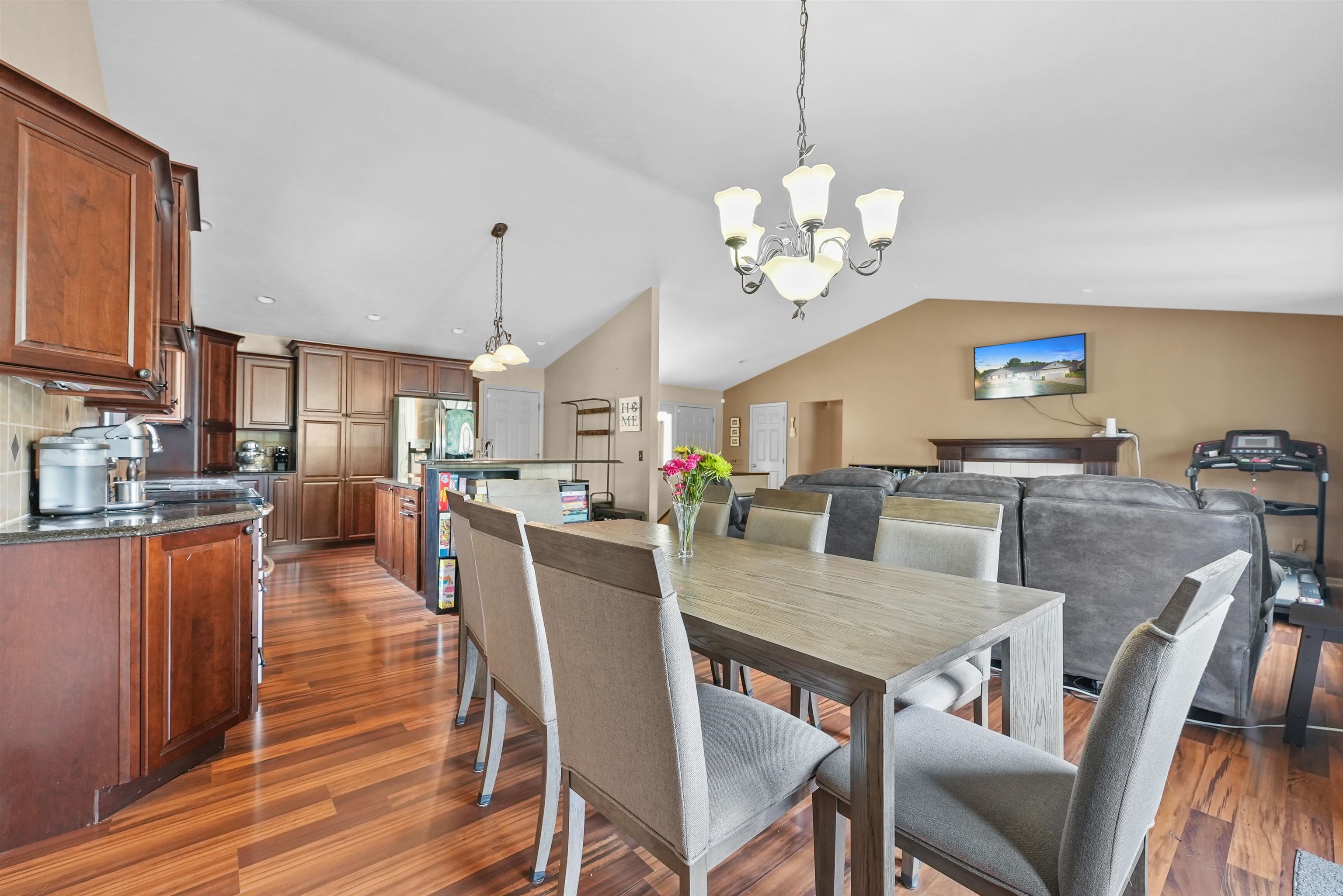 870 Holly Road Cadillac, MI 49601 - Photo 9 of 40 1914660-8.JPG