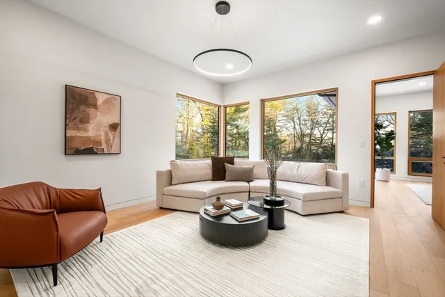 $7,850,000 | 12 Robin Road, Weston, MA 02493