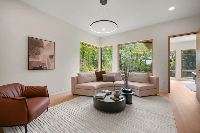 $7,850,000 | 12 Robin Road, Weston, MA 02493