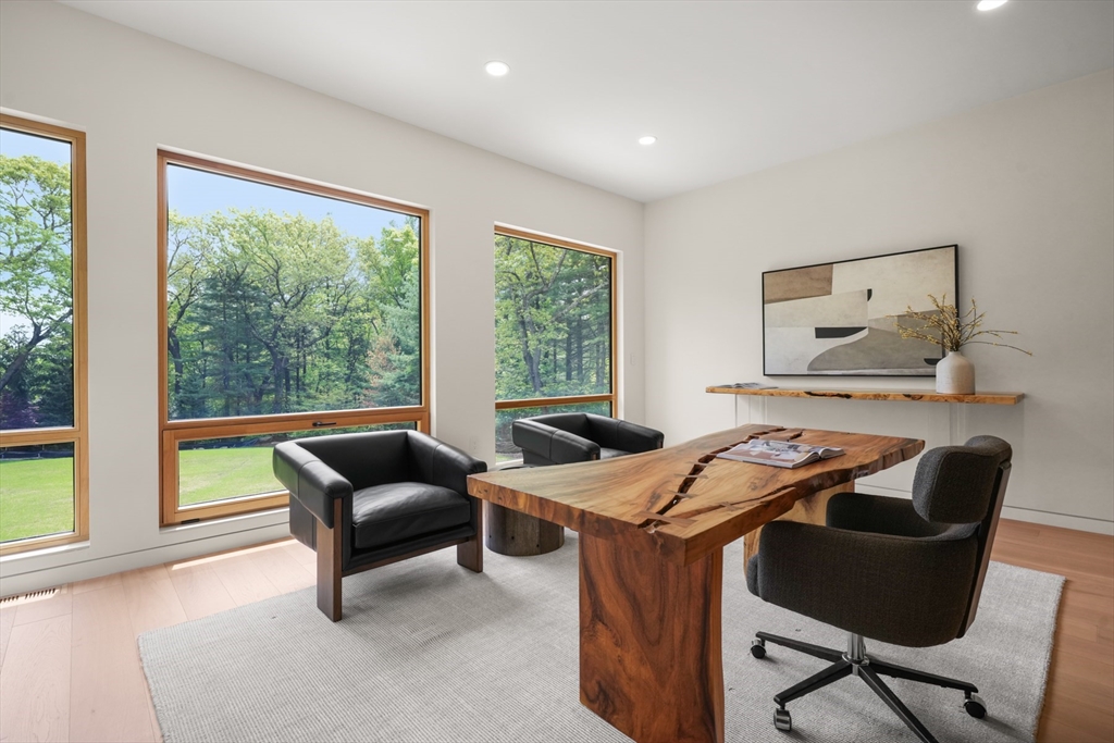 12 Robin Road Weston, MA 02493 - Photo 13 of 39