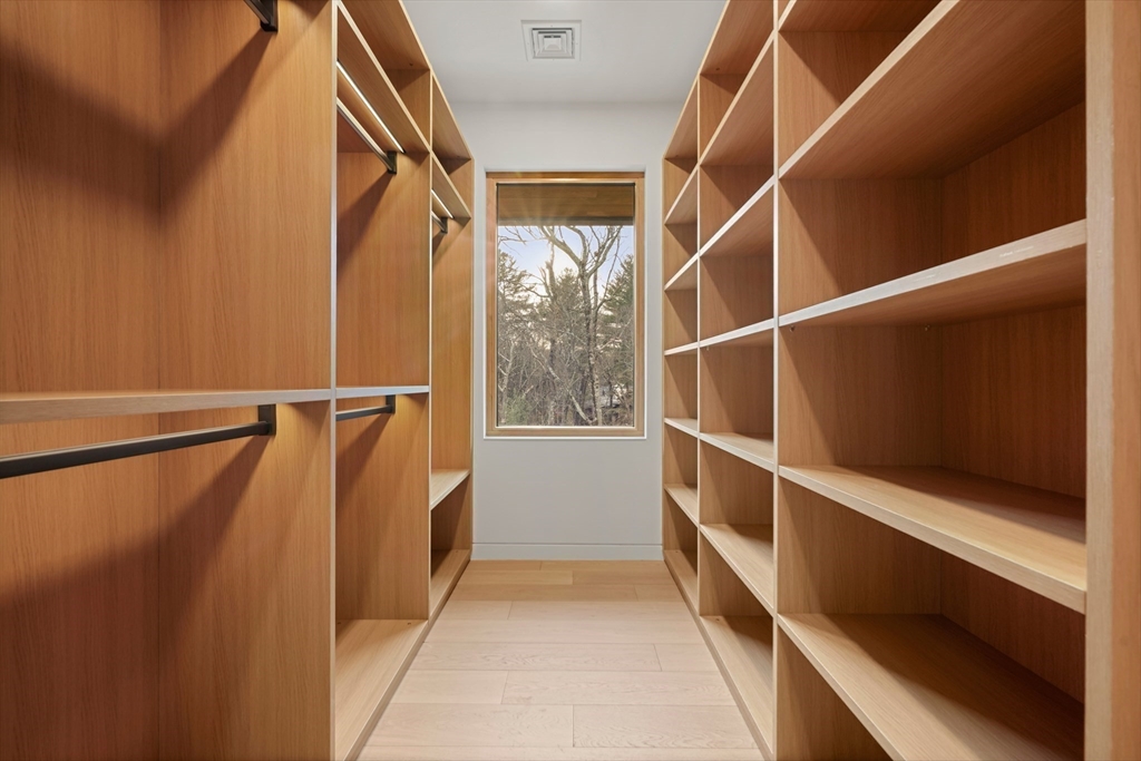 12 Robin Road Weston, MA 02493 - Photo 26 of 39