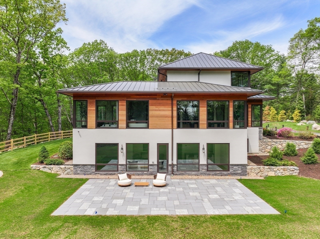 12 Robin Road Weston, MA 02493 - Photo 36 of 39