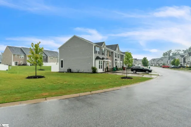 $1,600 | 574 Preakness Run, Spartanburg, SC 29301