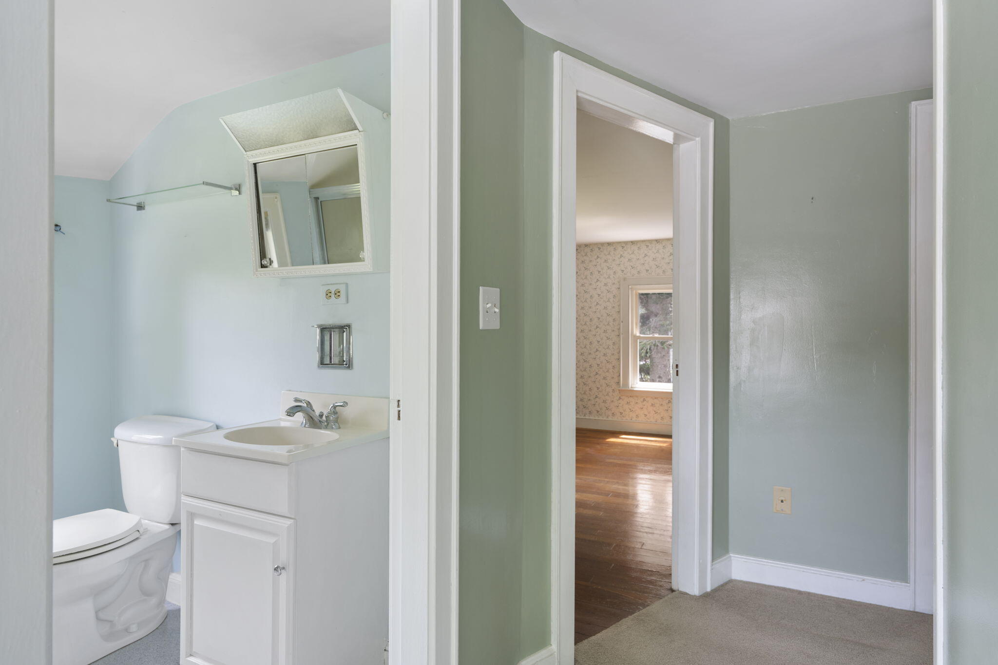 79 Devon Street Portland, ME 04102 - Photo 14 of 32 14-web-or-mls-DSC02792