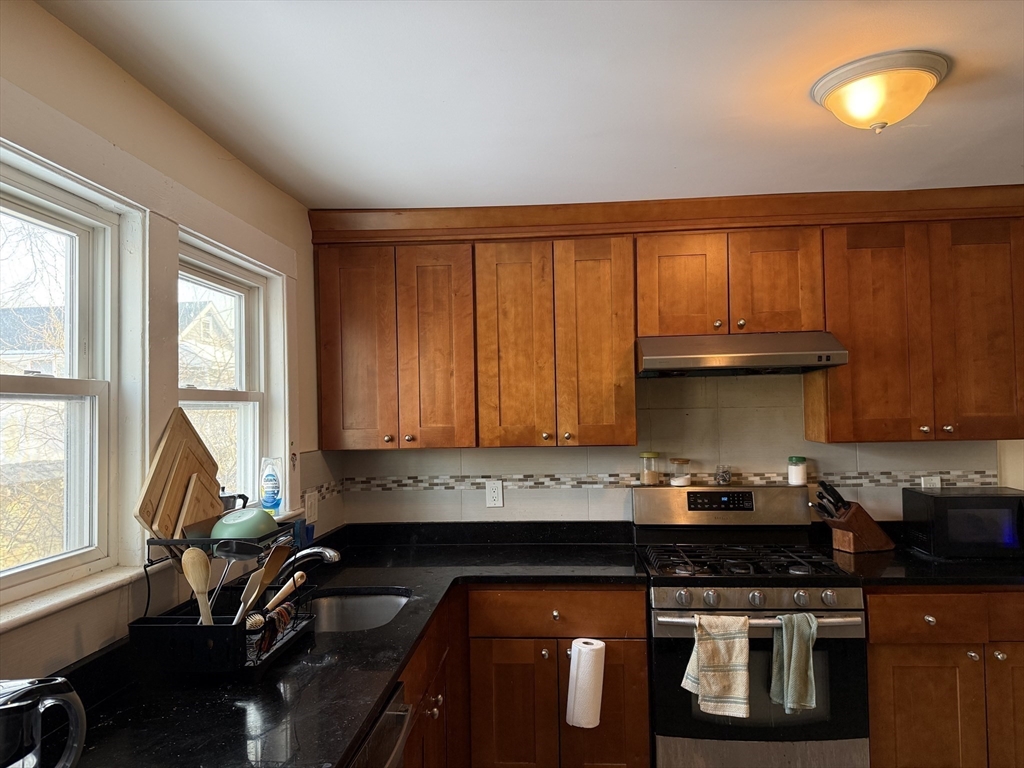 6-8 Cenacle Road Boston, MA 02135 - Photo 4 of 22 Gallery Image 4