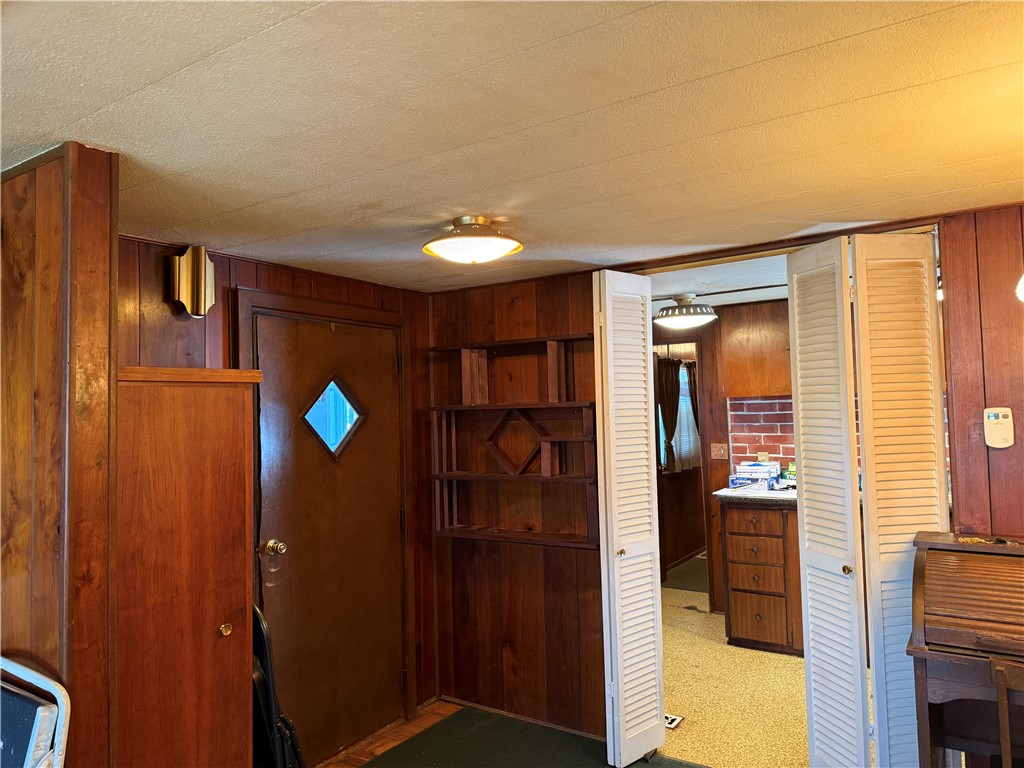 14720 East Lee Road Albion, NY 14411 - Photo 4 of 19