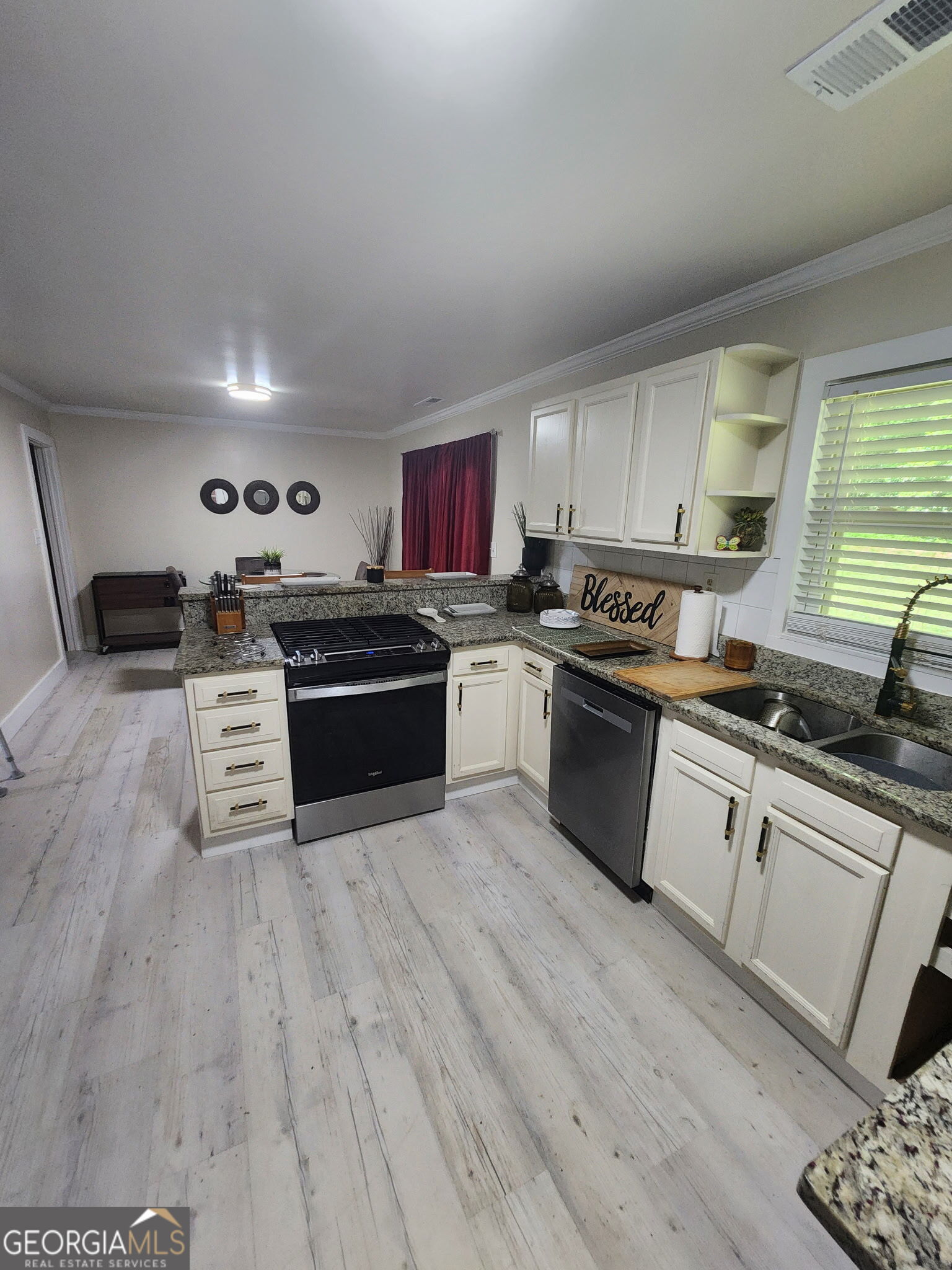 2717 Hutch Drive Decatur, GA 30034 - Photo 10 of 17
