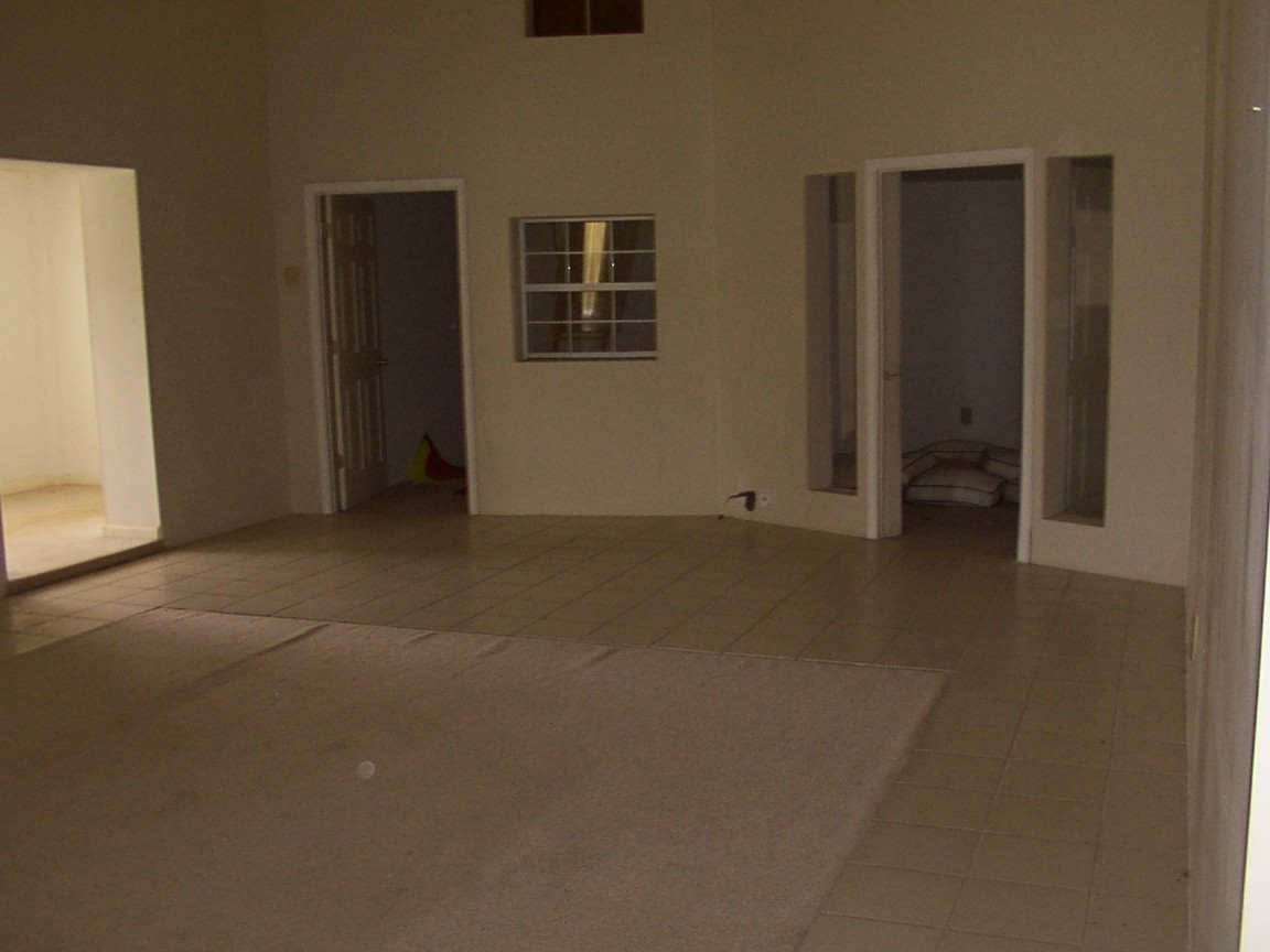 6160 Underwood Road Springfield, TN 37172 - Photo 19 of 21 an empty room with closet
