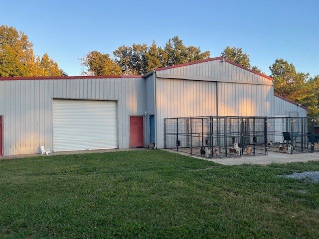 6160 Underwood Road Springfield, TN 37172 - Photo 2 of 21 a view of a house with a yard and sitting area