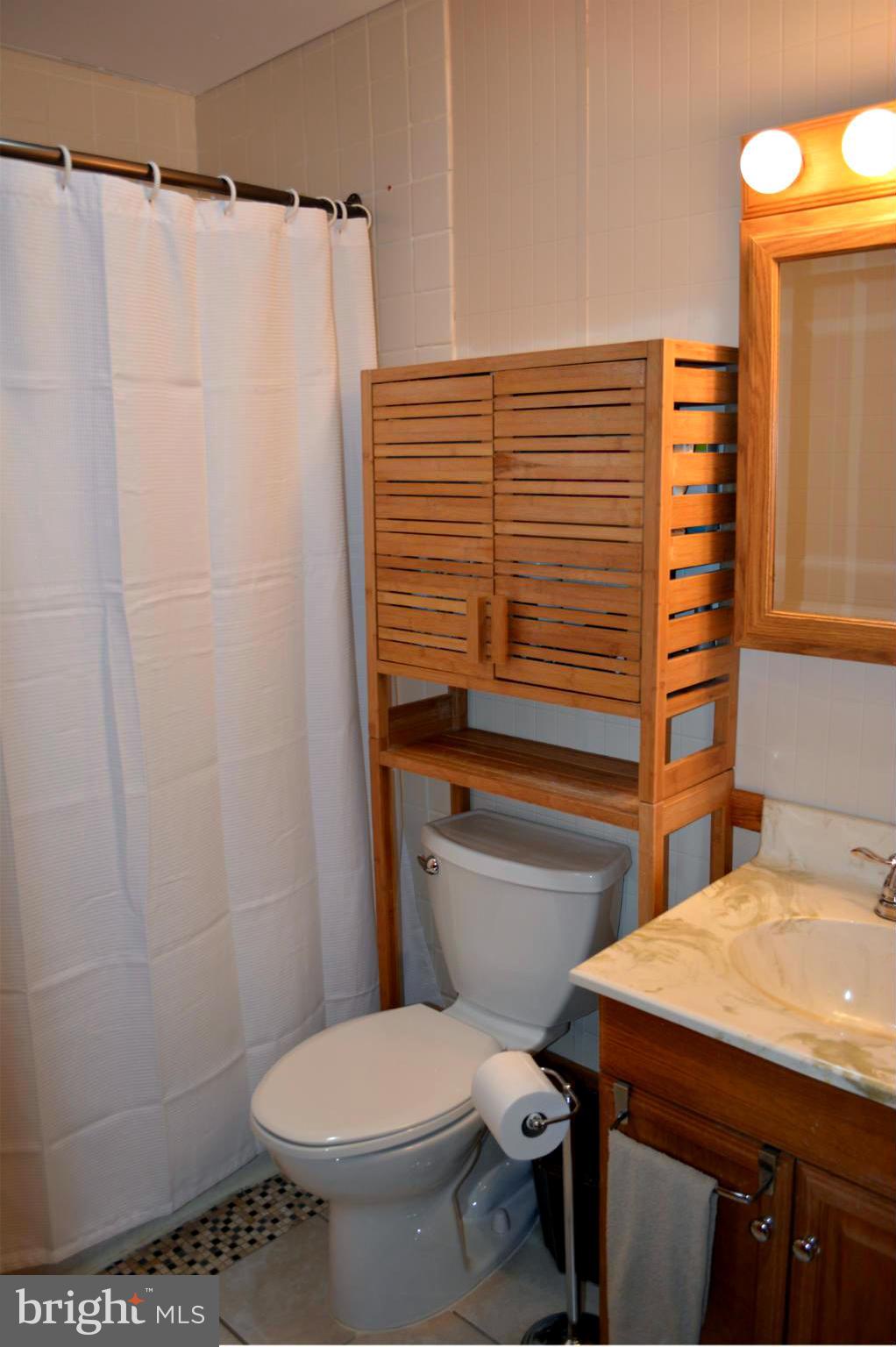 1608 Hoffmaster Road Knoxville, MD 21758 - Photo 23 of 30 Bath