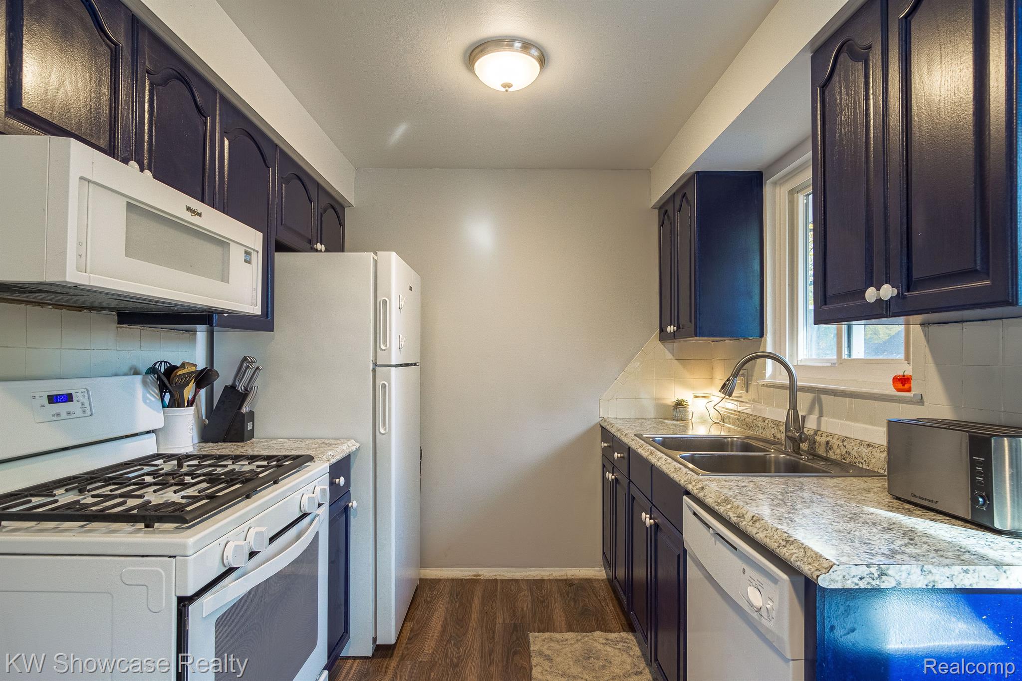 3036 Benstein Road Walled Lake, MI 48390 - Photo 7 of 24 Gallery Image 7