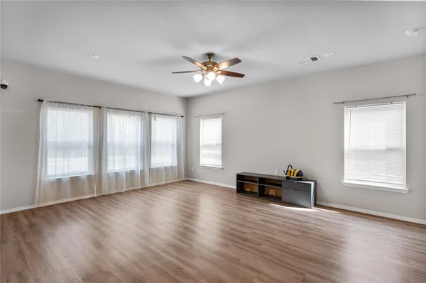 $2,200 | 707 Long Cedar Drive, Conroe, TX 77301