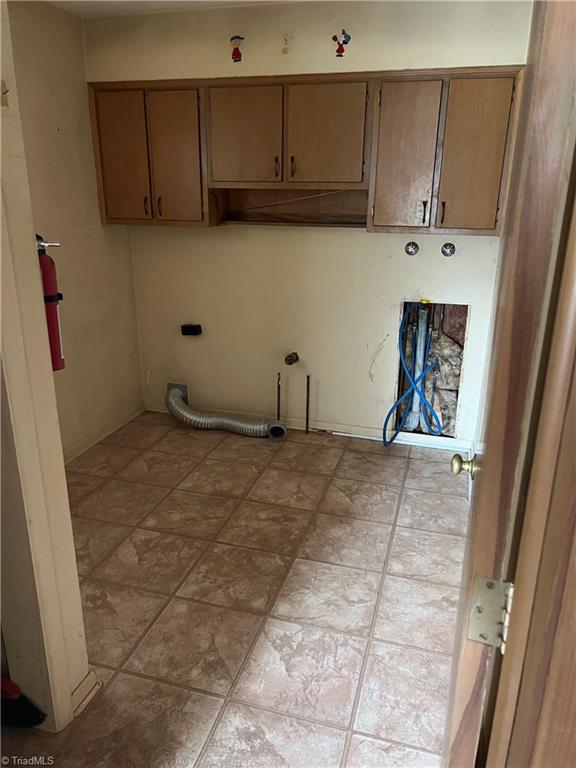 1327 Fleming Road Greensboro, NC 27410 - Photo 11 of 24