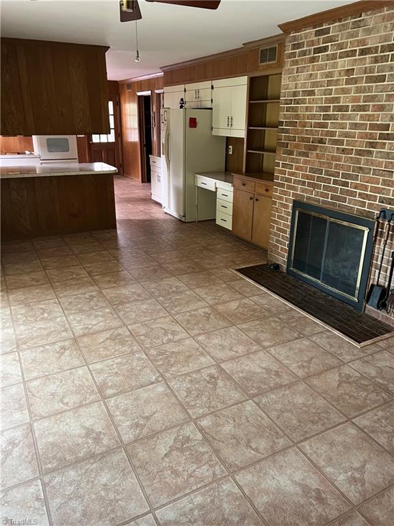 1327 Fleming Road Greensboro, NC 27410 - Photo 14 of 24