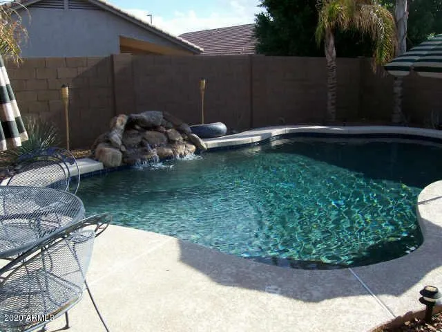 $2,700 | 893 West Straford Avenue, Gilbert, AZ 85233