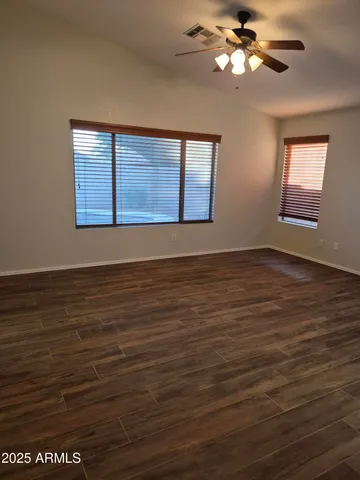 $2,700 | 893 West Straford Avenue, Gilbert, AZ 85233