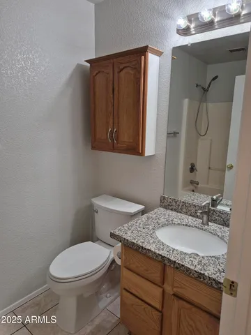 $2,700 | 893 West Straford Avenue, Gilbert, AZ 85233