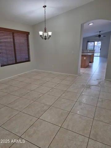 $2,700 | 893 West Straford Avenue, Gilbert, AZ 85233