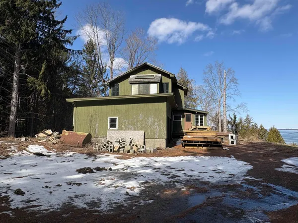 $595,000 | 38 Featherbed Lane, South Hero, VT 05486