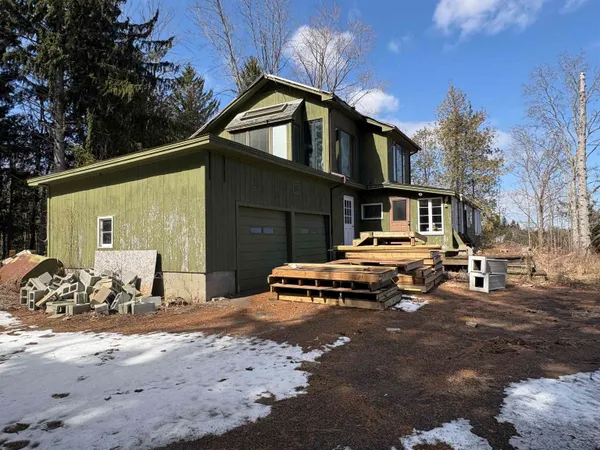 $595,000 | 38 Featherbed Lane, South Hero, VT 05486