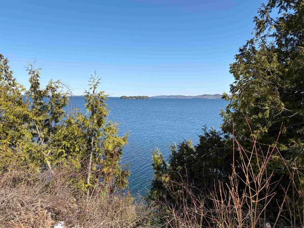 $595,000 | 38 Featherbed Lane, South Hero, VT 05486