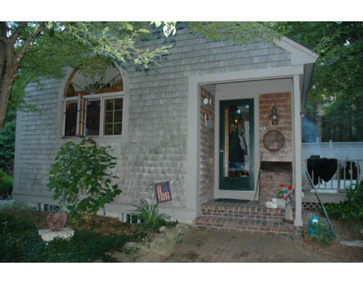 422 Walnut Plain Road Rochester, MA 02770 - Photo 4 of 11