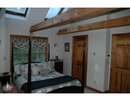 422 Walnut Plain Road Rochester, MA 02770 - Photo 9 of 11