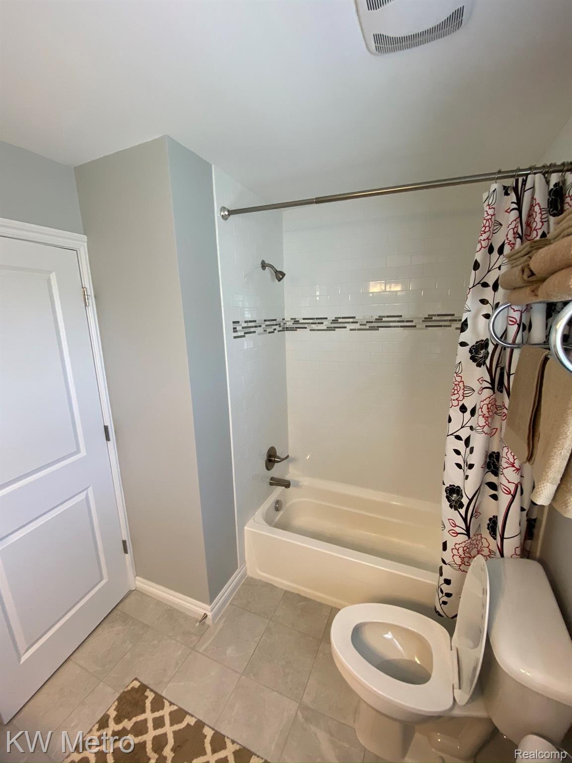 3216 Inman Street Ferndale, MI 48220 - Photo 19 of 36 016cd3707e5199b6b2b5863ef9ce650573abdcfc68.jpg