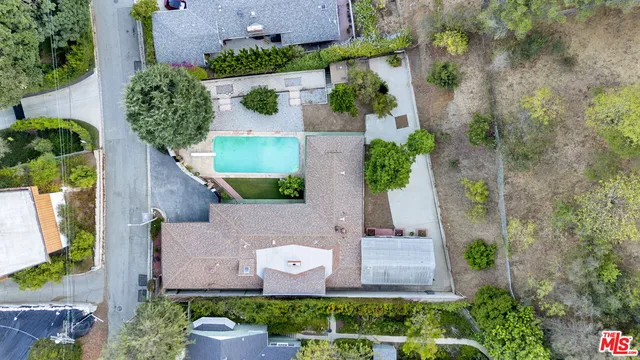 $3,495,000 | 7230 Outpost Cove Drive, Los Angeles, CA 90068