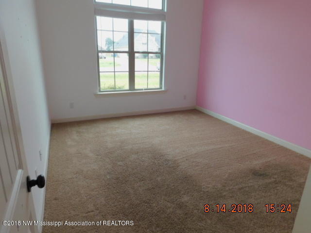 4862 Deer Run Road Olive Branch, MS 38654 - Photo 12 of 23 DSCN9424