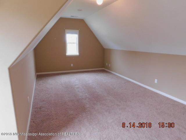 4862 Deer Run Road Olive Branch, MS 38654 - Photo 20 of 23 DSCN9463