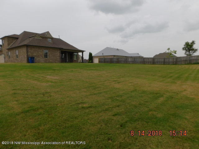 4862 Deer Run Road Olive Branch, MS 38654 - Photo 2 of 23 DSCN9380