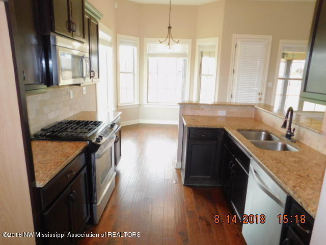 4862 Deer Run Road Olive Branch, MS 38654 - Photo 5 of 23 DSCN9400