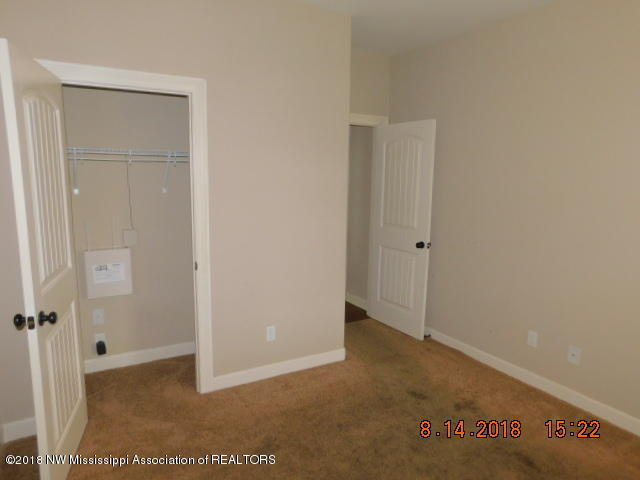 4862 Deer Run Road Olive Branch, MS 38654 - Photo 10 of 23 DSCN9415
