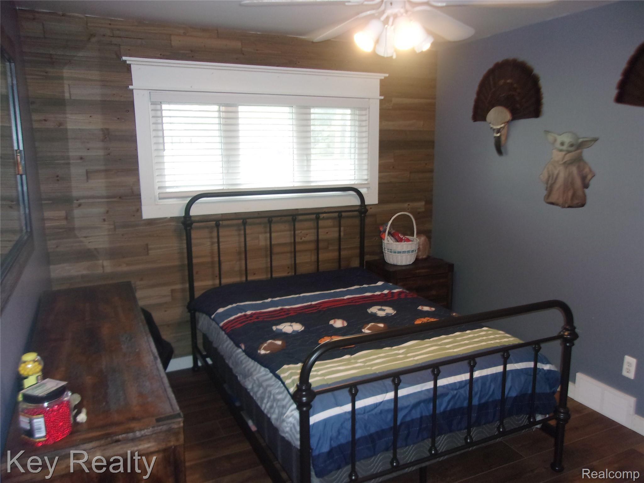 19131 Hannan Road New Boston, MI 48164 - Photo 43 of 57 BEDROOM 4