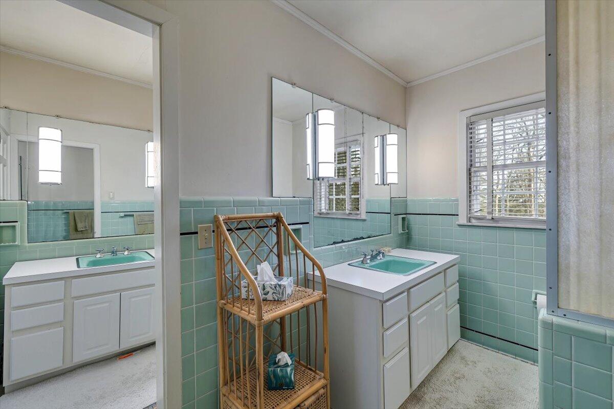 331 Summit Drive Cresco, PA 18326 - Photo 12 of 43 a room with a sink and a mirror