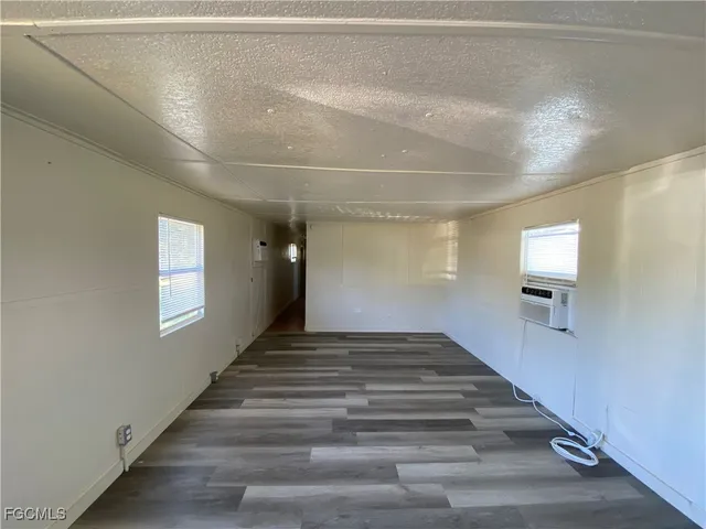 $895 | 7814 Breeze Drive, North Fort Myers, FL 33917