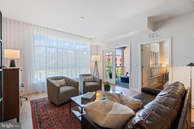 $785,000 | 141 West Street, Unit 302, Annapolis, MD 21401