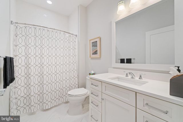 $785,000 | 141 West Street, Unit 302, Annapolis, MD 21401