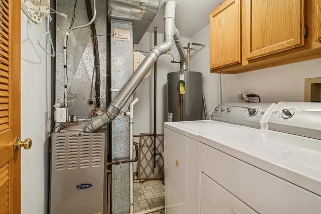 $245,000 | 18611 West Sterling Court, Grayslake, IL 60030