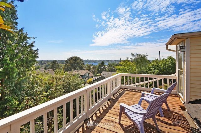 $610,000 | 615 Northeast 77th Street, Seattle, WA 98115