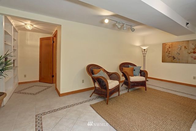 $610,000 | 615 Northeast 77th Street, Seattle, WA 98115