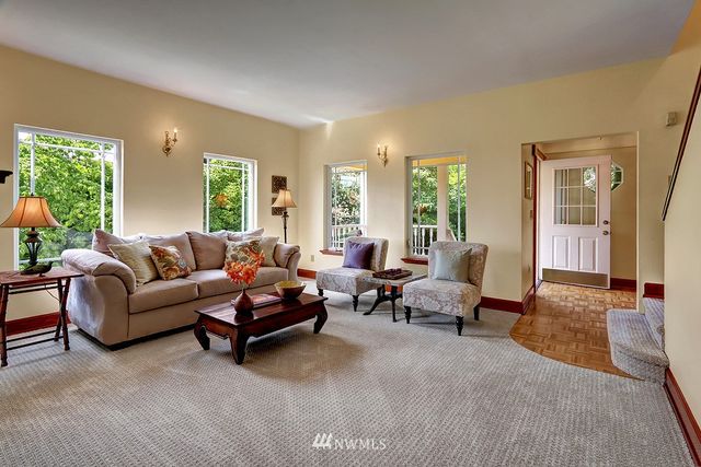 $610,000 | 615 Northeast 77th Street, Seattle, WA 98115