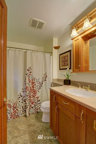 $610,000 | 615 Northeast 77th Street, Seattle, WA 98115