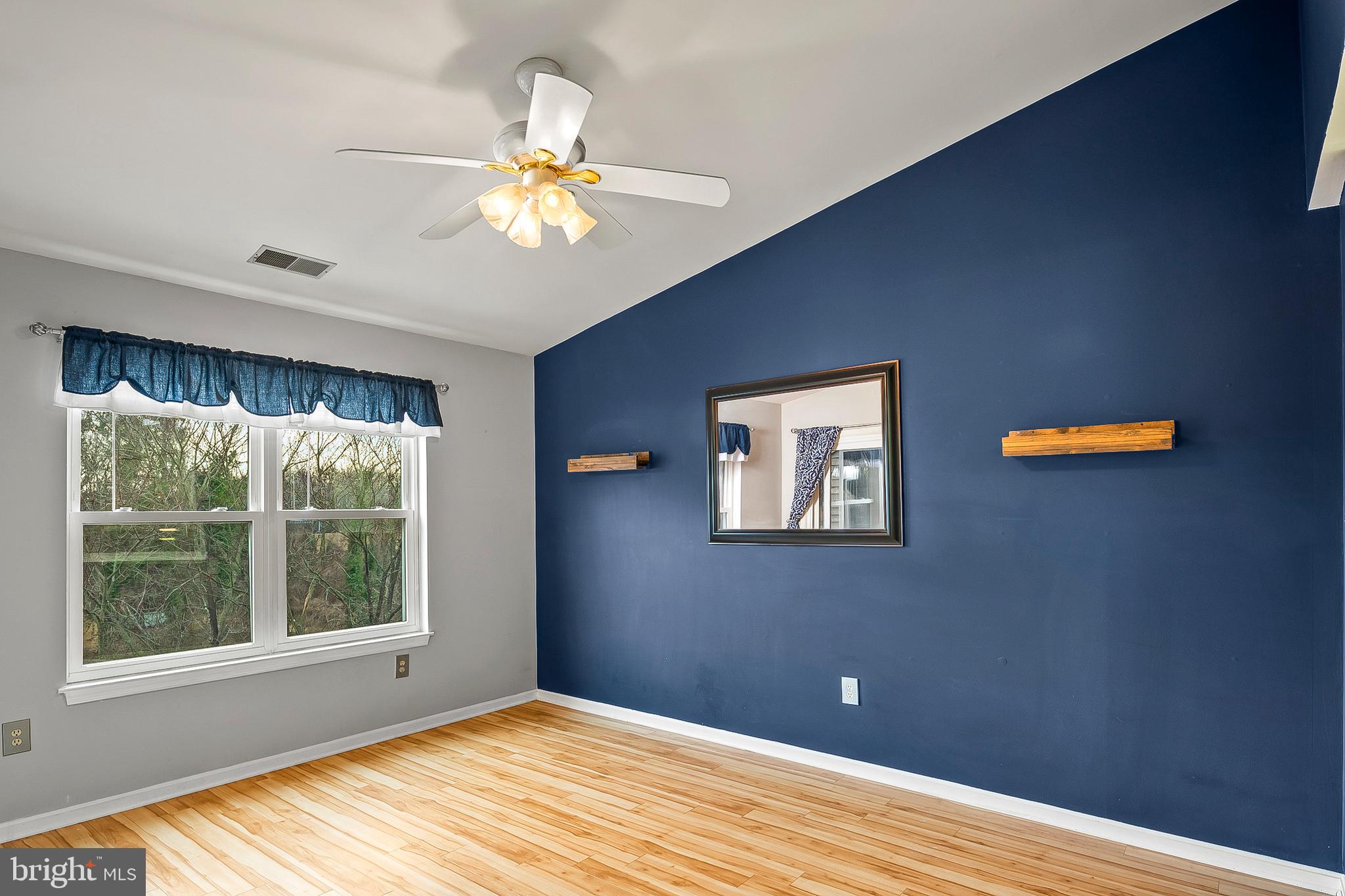 4 Fallen Tree Court, Unit 4H Baltimore, MD 21227 - Photo 6 of 23 Dining Room