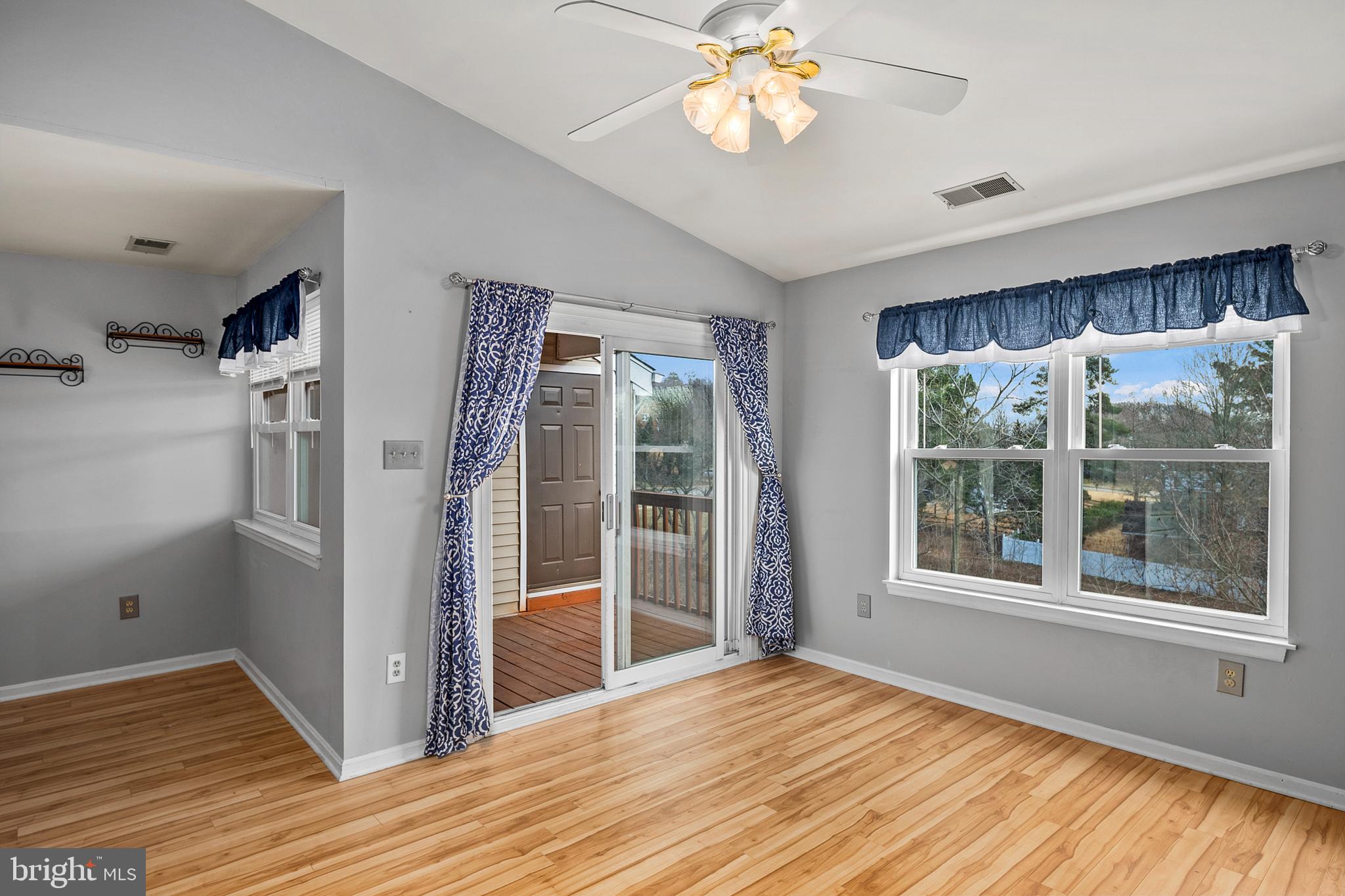 4 Fallen Tree Court, Unit 4H Baltimore, MD 21227 - Photo 7 of 23 Dining Room (alt view)