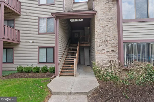 $2,100 | 4820 B Aberdeen Drive, Mount Laurel, NJ 08054