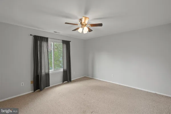 $2,100 | 4820 B Aberdeen Drive, Mount Laurel, NJ 08054